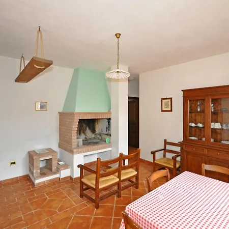 Appartamento Sleeps 4 T240297 *