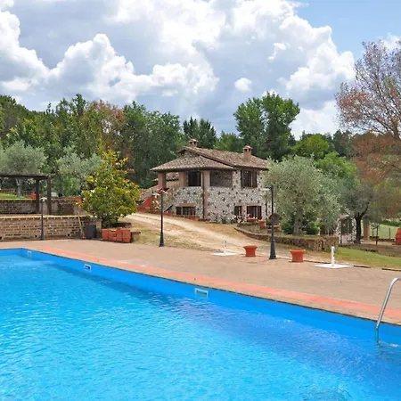 Sleeps 4 T240297 * Otricoli