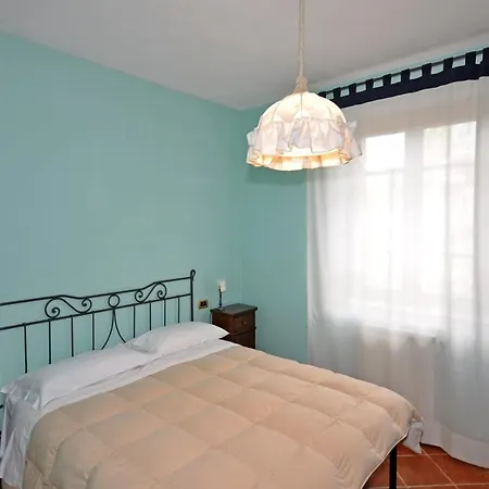 Sleeps 4 T240297 * Otricoli