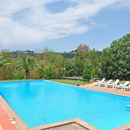 Sleeps 4 T240297 *