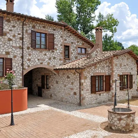 Sleeps 4 T240297 *